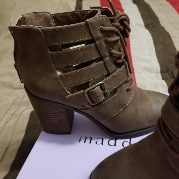 Booties! - Picture 3 of 5